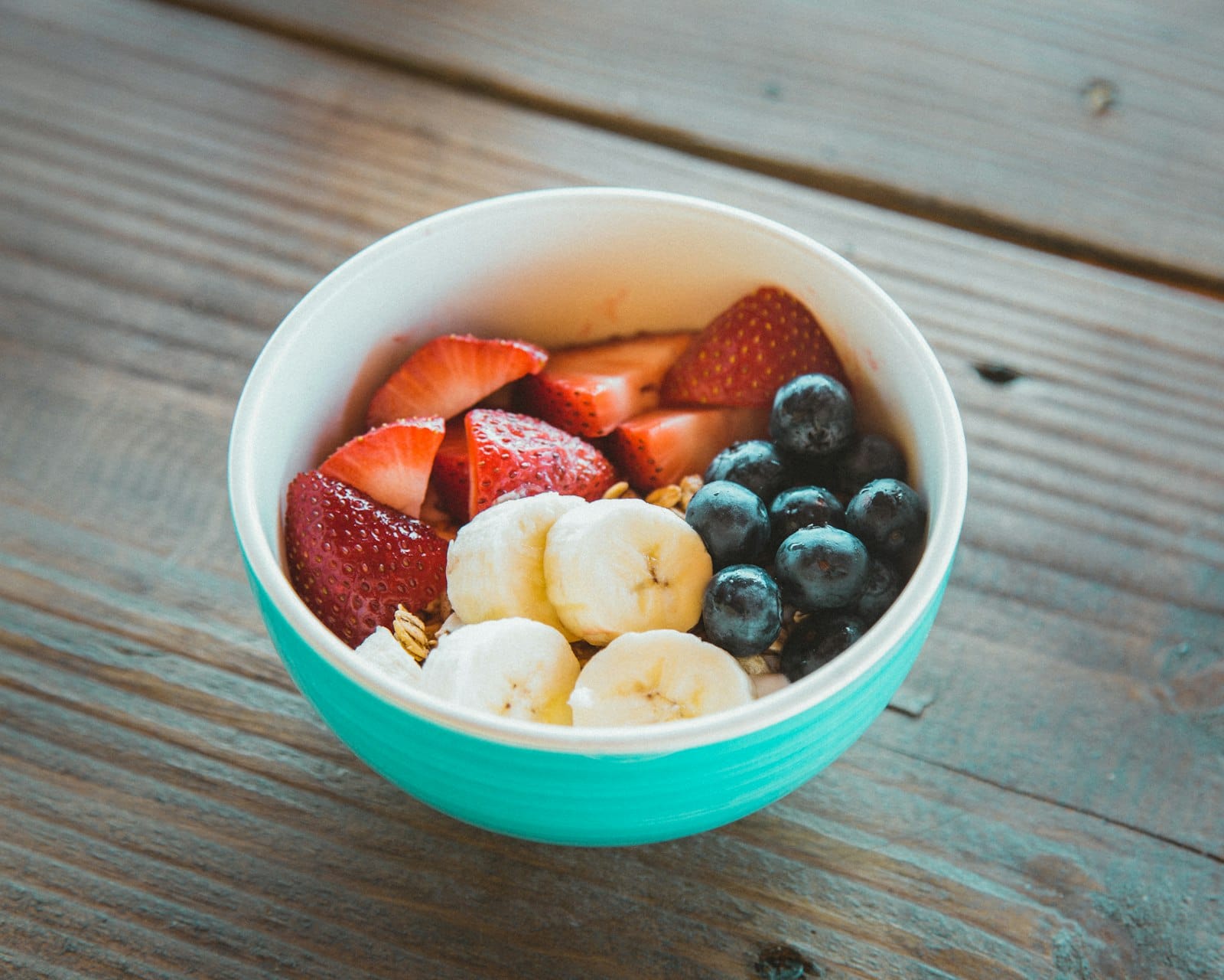 Fresh toppings for an acai bowl