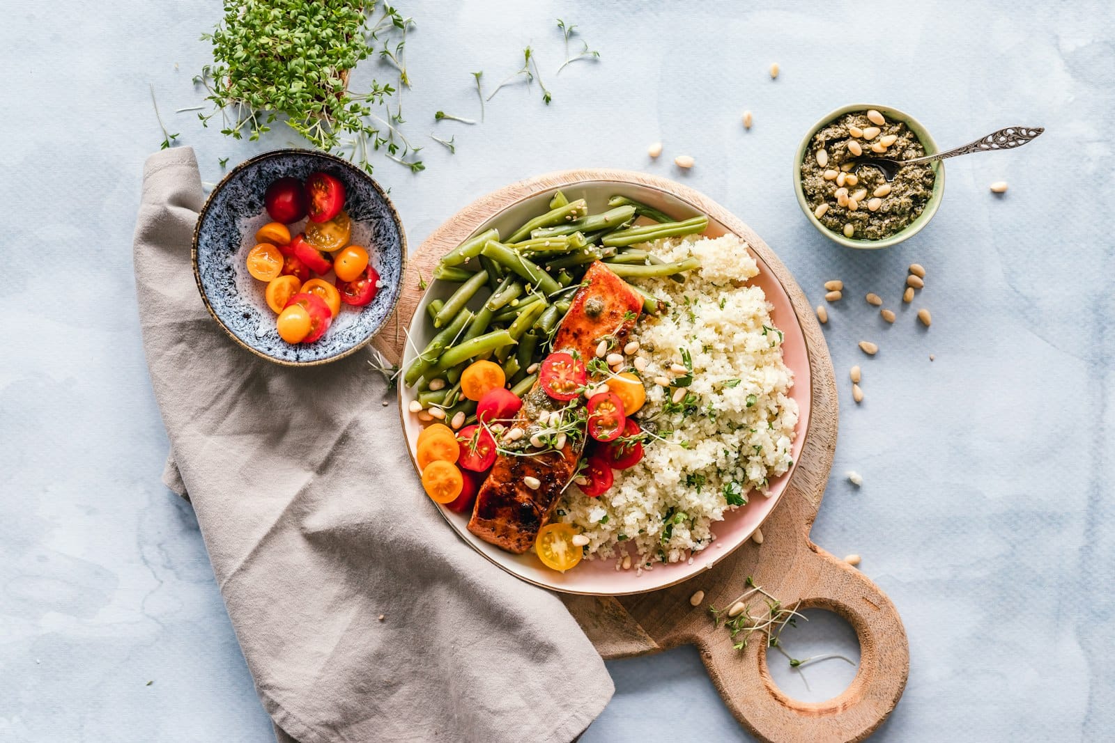 Healthy grain bowl lunch plate