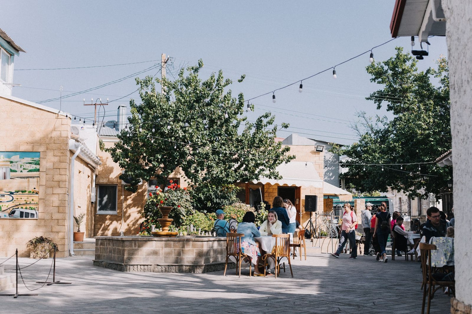 Outdoor cafe courtyard set for lunch